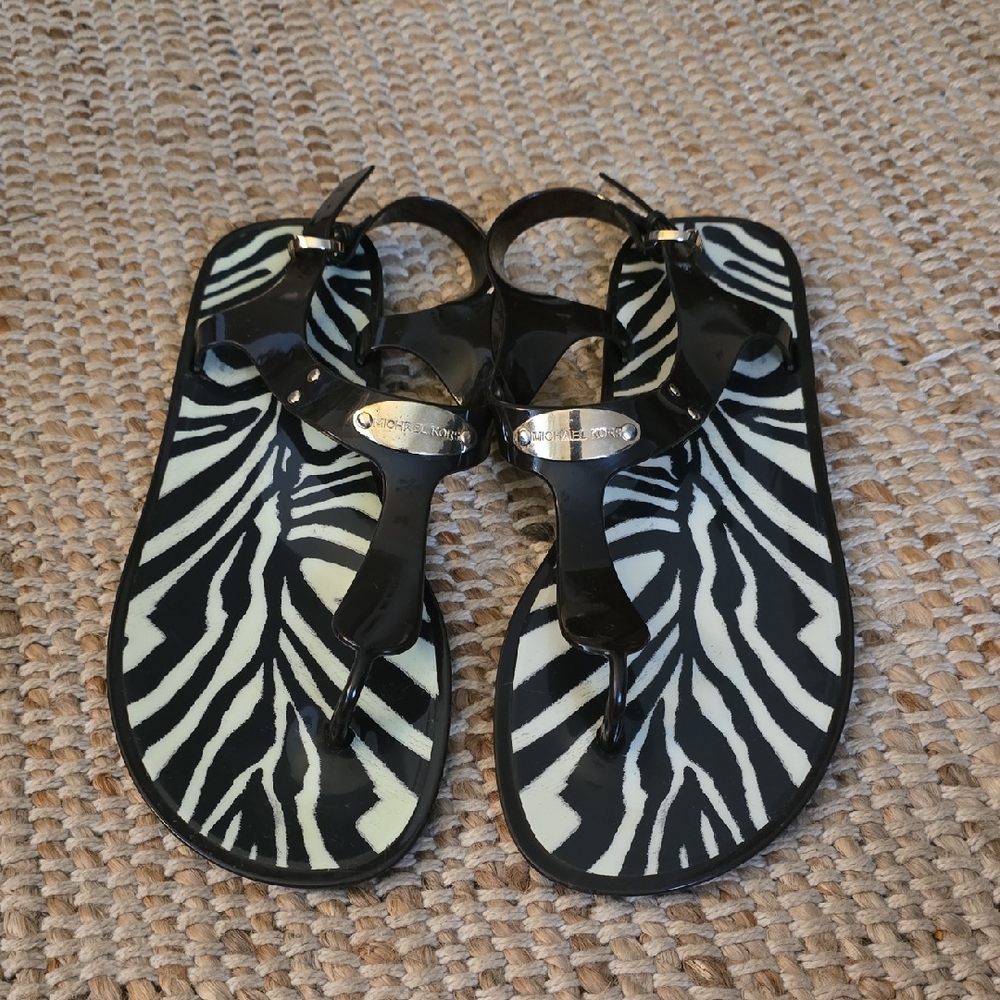 Michael Kors Brown Plate Jelly Sandals